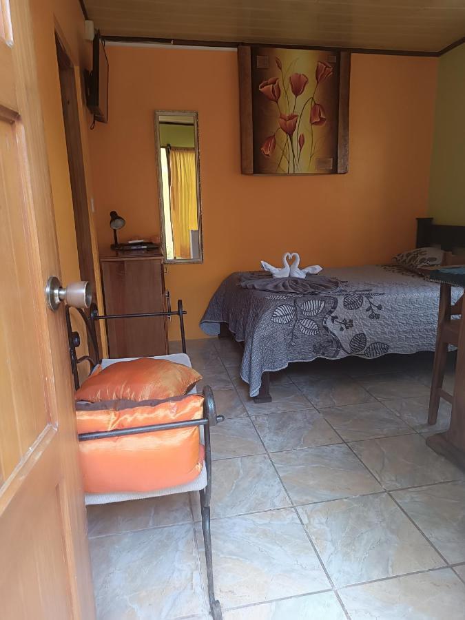 Apartamentos M&M La Fortuna Esterno foto